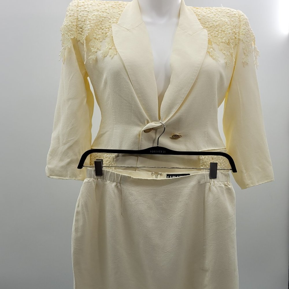 Criscione New York Women's 2pce lace Design Size M